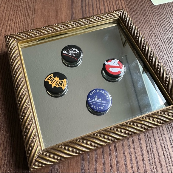 3 for $20 ✨ Brandy Melville Small Buttons - Picture 2 of 3